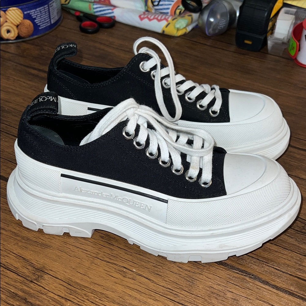 Alexander McQueen Black Lug Sole Lace-Up Sneakers- EU 37